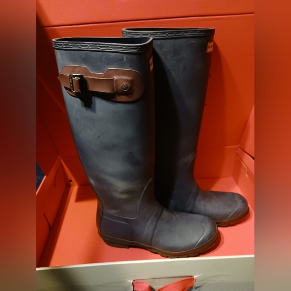 Boots - Picture 3 of 5